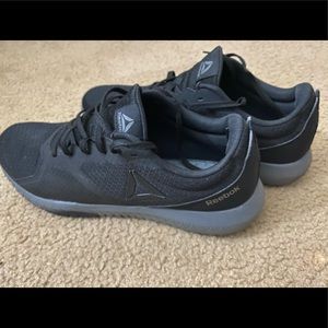 Men’s training shoes